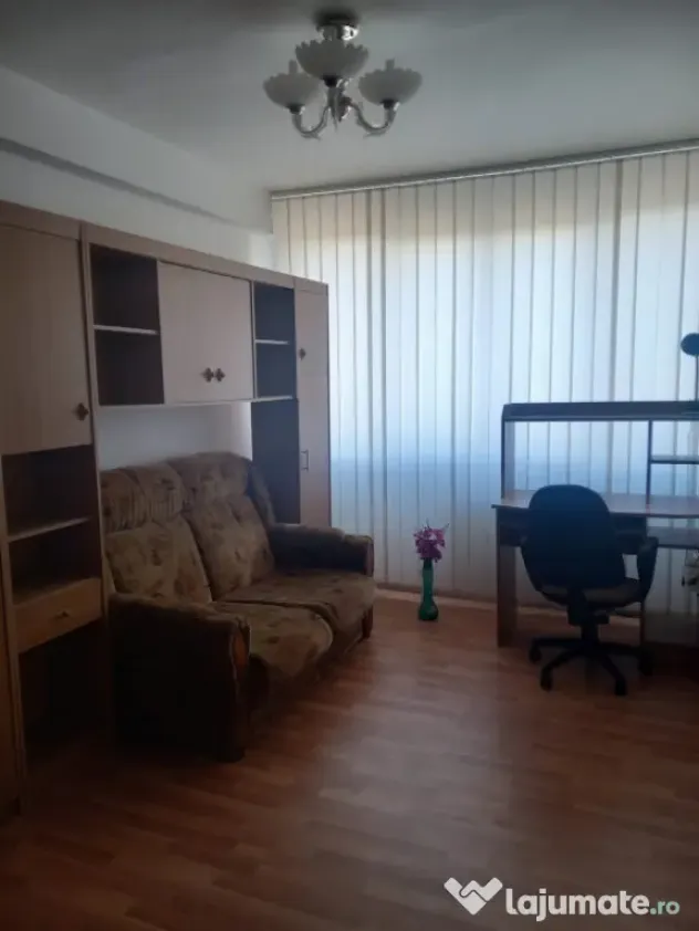 Apartament 3 camere | 75 mp | Piața Victoriei | Etaj 2 | Se