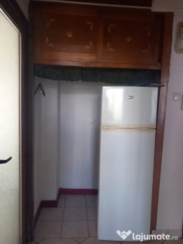 Apartament 3 camere | 75 mp | Piața Victoriei | Etaj 2 | Se