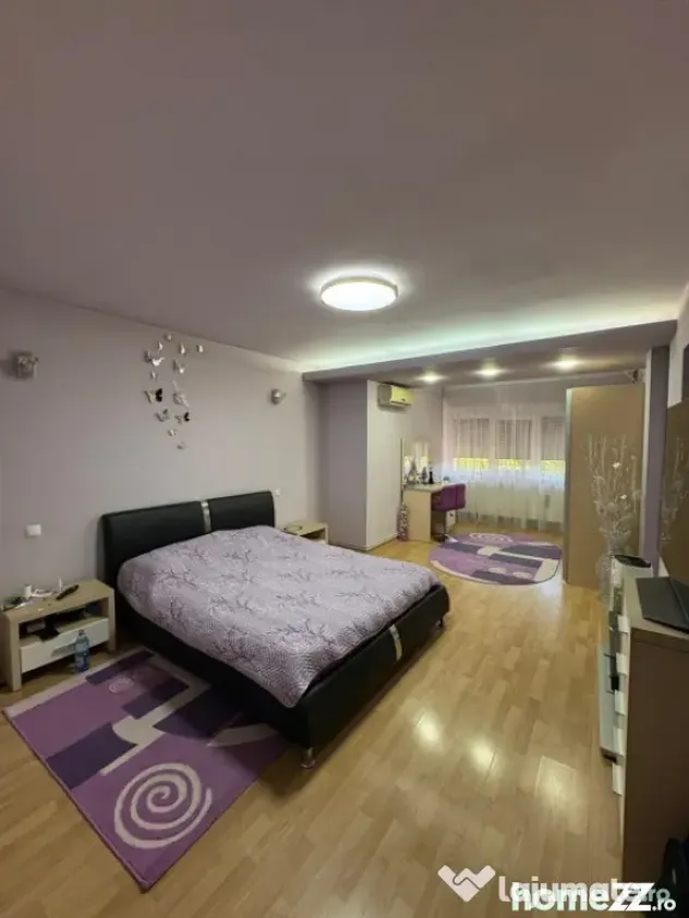 Casă P+1+2+M, 360 mp, 7 camere, 4 băi, granit interior/ext - Baia Mare (Maramures)