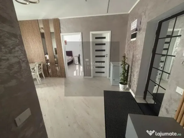 Apartament 3 camere decomandat + parcare Grand Kristal Re...
