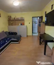 Apartament de 2 camere Pitești et.1 zona Piață Razboeni!