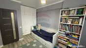 Apartament 3 camere cu boxă și loc de parcare strada Tr... 