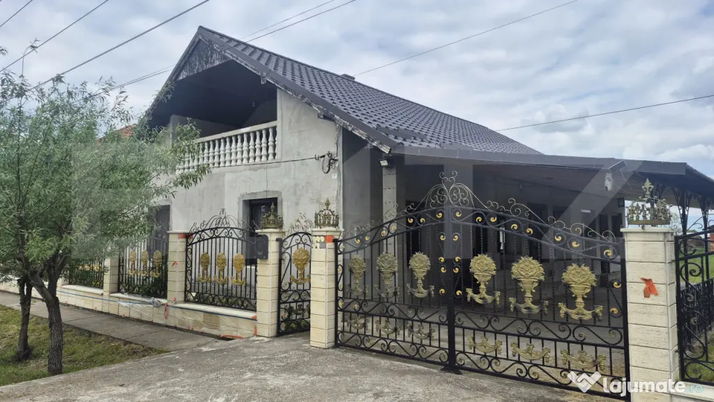 Casa de vanzare, 120 mp, teren 2918 mp, in Doba