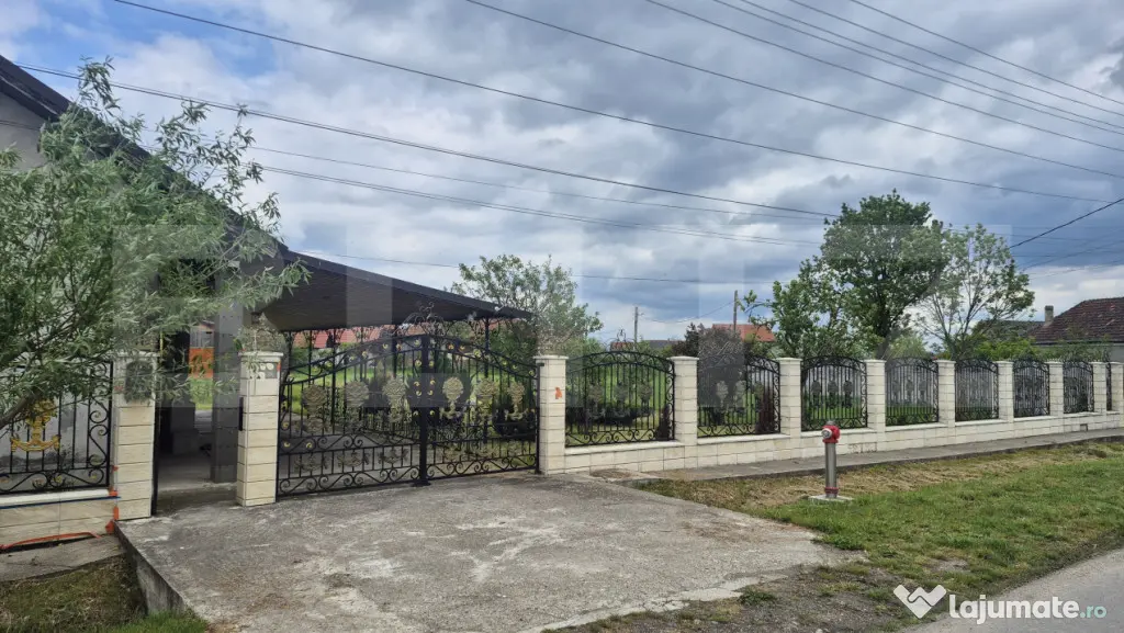 Casa de vanzare, 120 mp, teren 2918 mp, in Doba