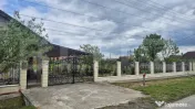 Casa de vanzare, 120 mp, teren 2918 mp, in Doba 