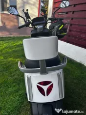 Scuter electric YADEA E8S 
