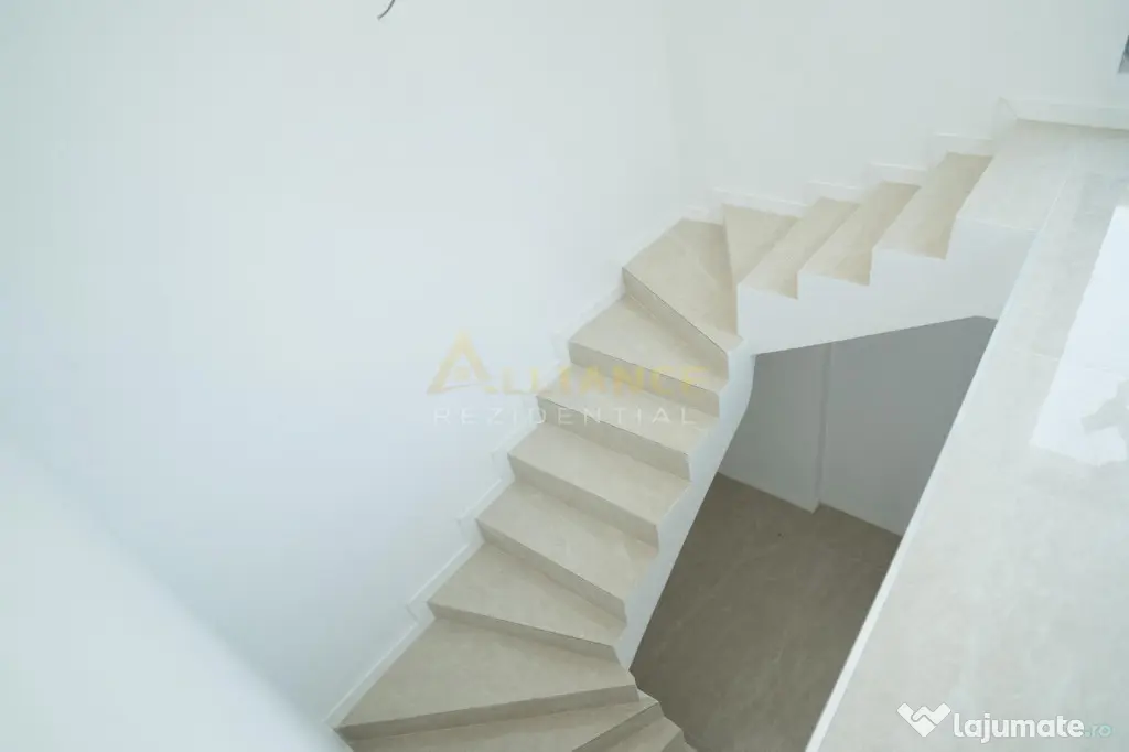 Vila individuala P 1E ~ 5 camere 2 bai ~ 430mp teren