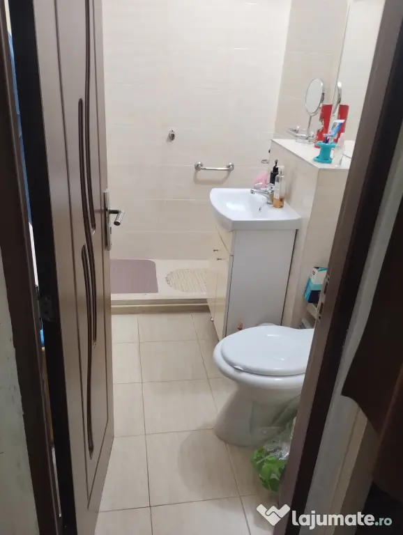 Vând apartament 3 camere, Retezat, cartier Manaștur