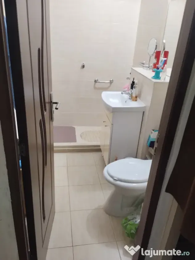 Vând apartament 3 camere, Retezat, cartier Manaștur