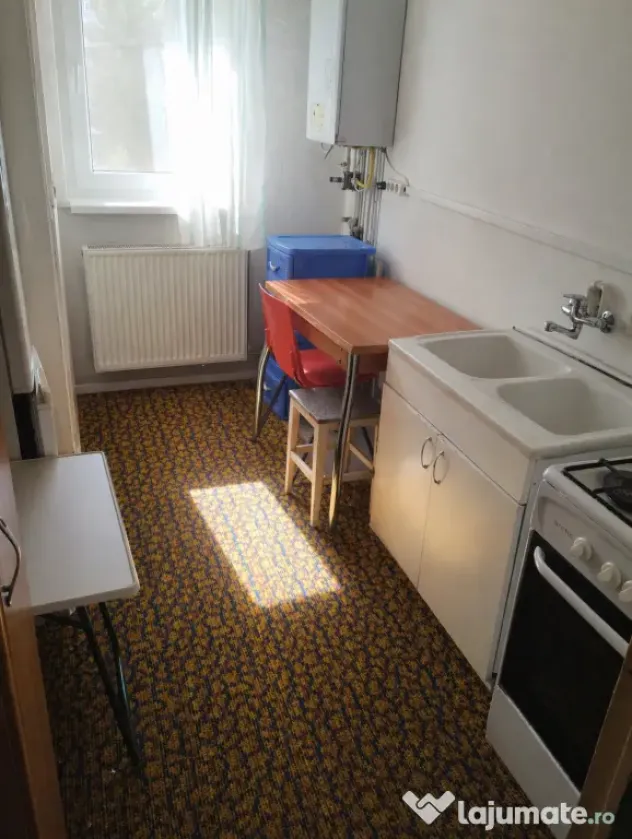 Vând apartament 3 camere, Retezat, cartier Manaștur