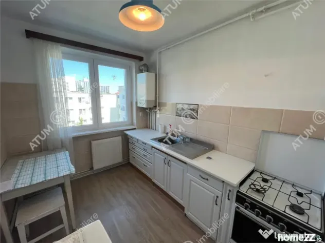 Apartament 3 camere si balcon situat in zona Dioda din Sibiu - Sibiu (Sibiu)