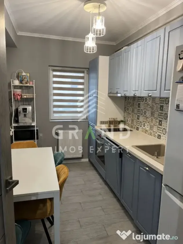 Apartament 2 camere de vanzare , zona Florilor, Floresti.