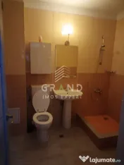 Apartament 2 camere de vanzare , zona Florilor, Floresti.