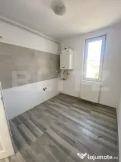 Apartament de vânzare, 2 camere, etaj intermediat, zona Dec 