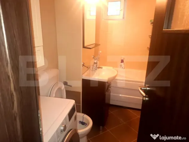 Apartament 3 camere, 77 mp, zona Micro 5
