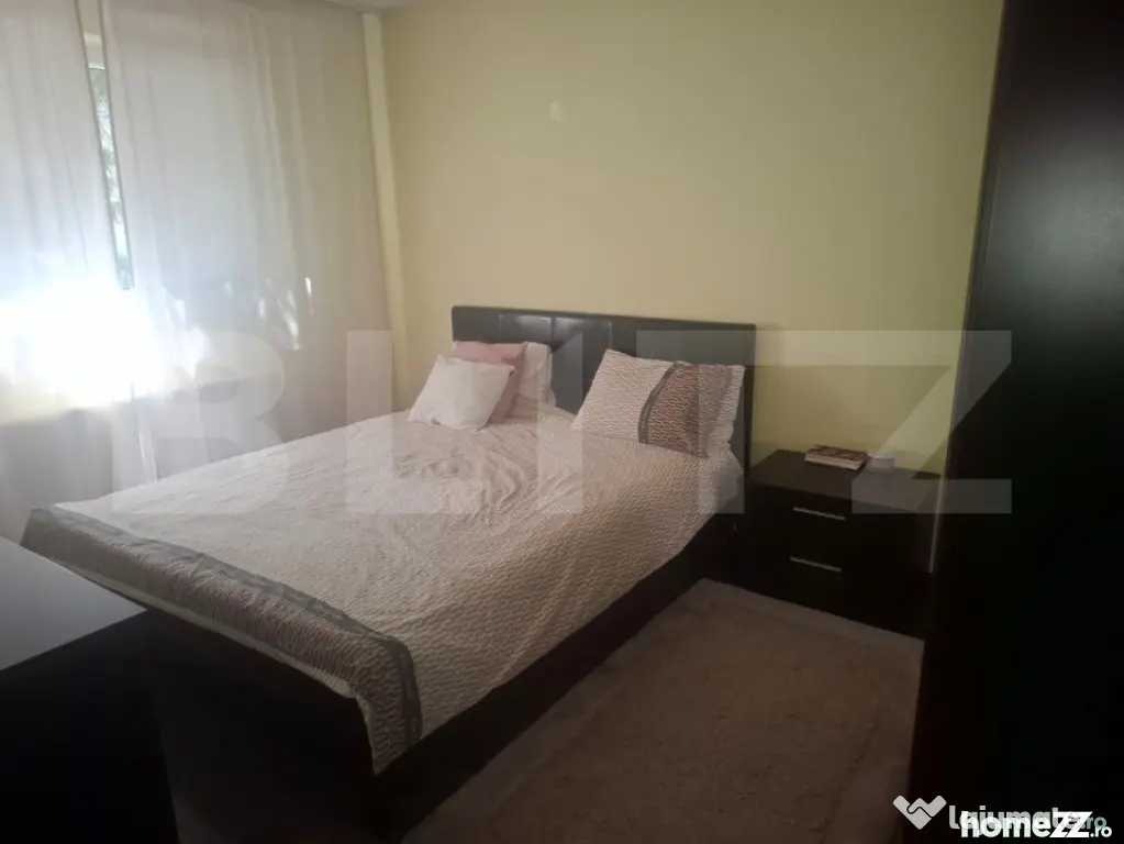 Apartament 3 camere, 77 mp, zona Micro 5 - Targoviste (Dambovita)