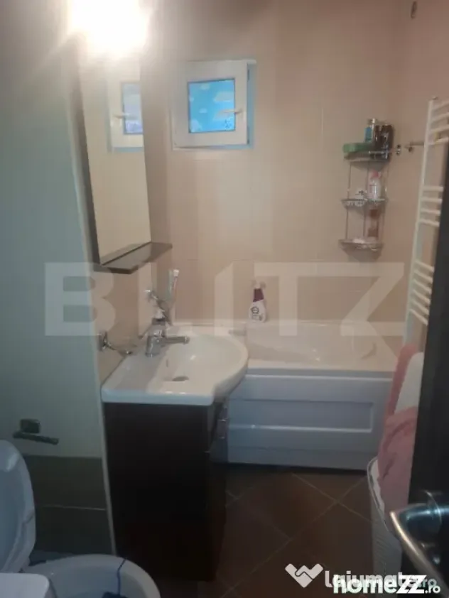 Apartament 3 camere, 77 mp, zona Micro 5 - Targoviste (Dambovita)