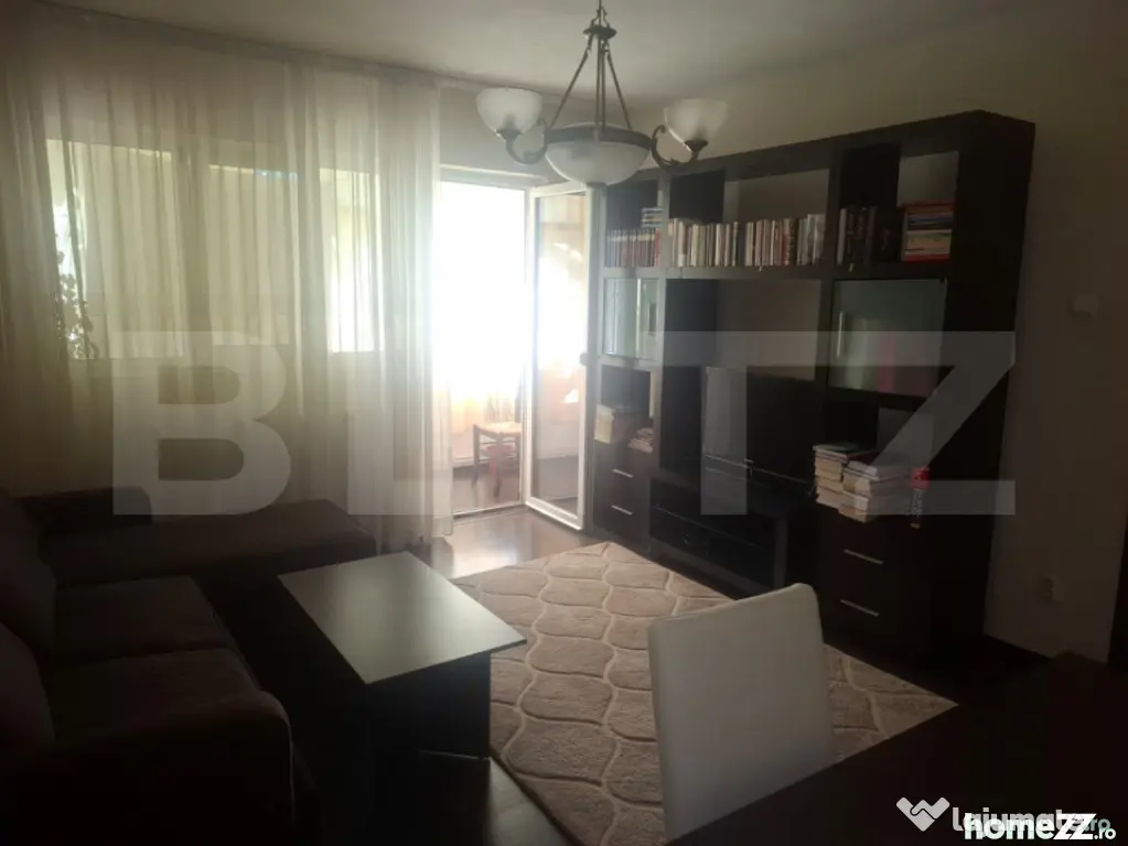 Apartament 3 camere, 77 mp, zona Micro 5 - Targoviste (Dambovita)