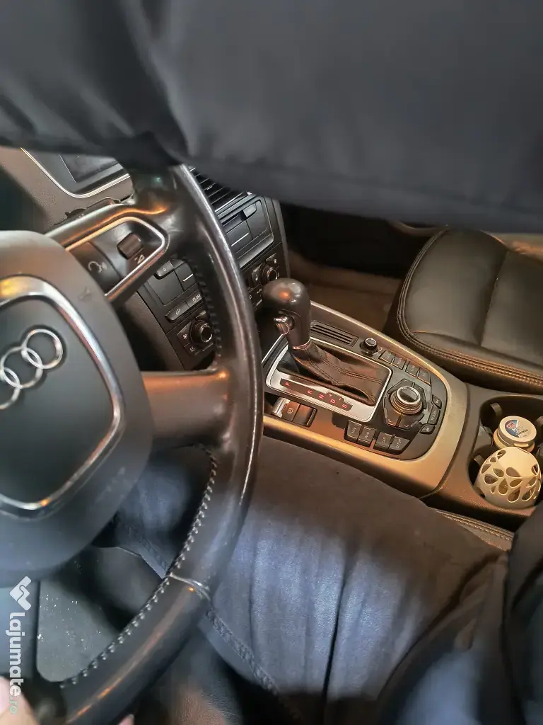 Audi Q5-Ma vinde desi sunt foarte buna!
