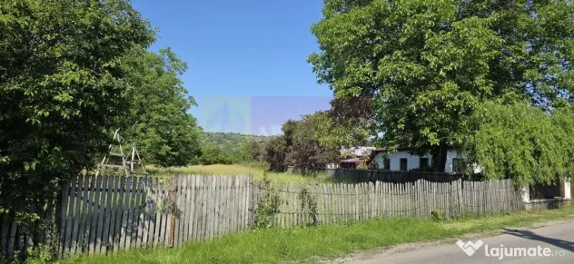 Teren intravilan 2453 mp de vanzare in Brebu