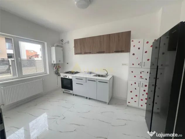 Vila individuala-4 camere-teren 560 mp-Cartierul nou-Strada