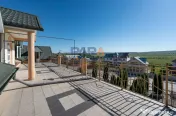 Spatiu comercial 1900 mp construiți, 3 niveluri, complet...