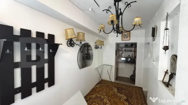 Casă spațioasă cu 4 camere, 150 mp, pivniță și teren d
