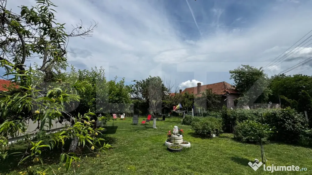 Casă spațioasă cu 4 camere, 150 mp, pivniță și teren d