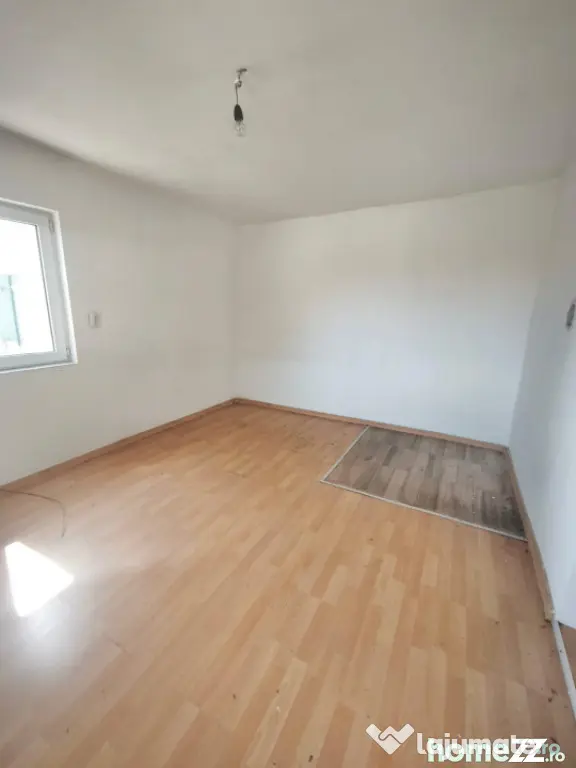 Casa + teren 900 mp, 20 ml deschidere la E85, zona Danila, S