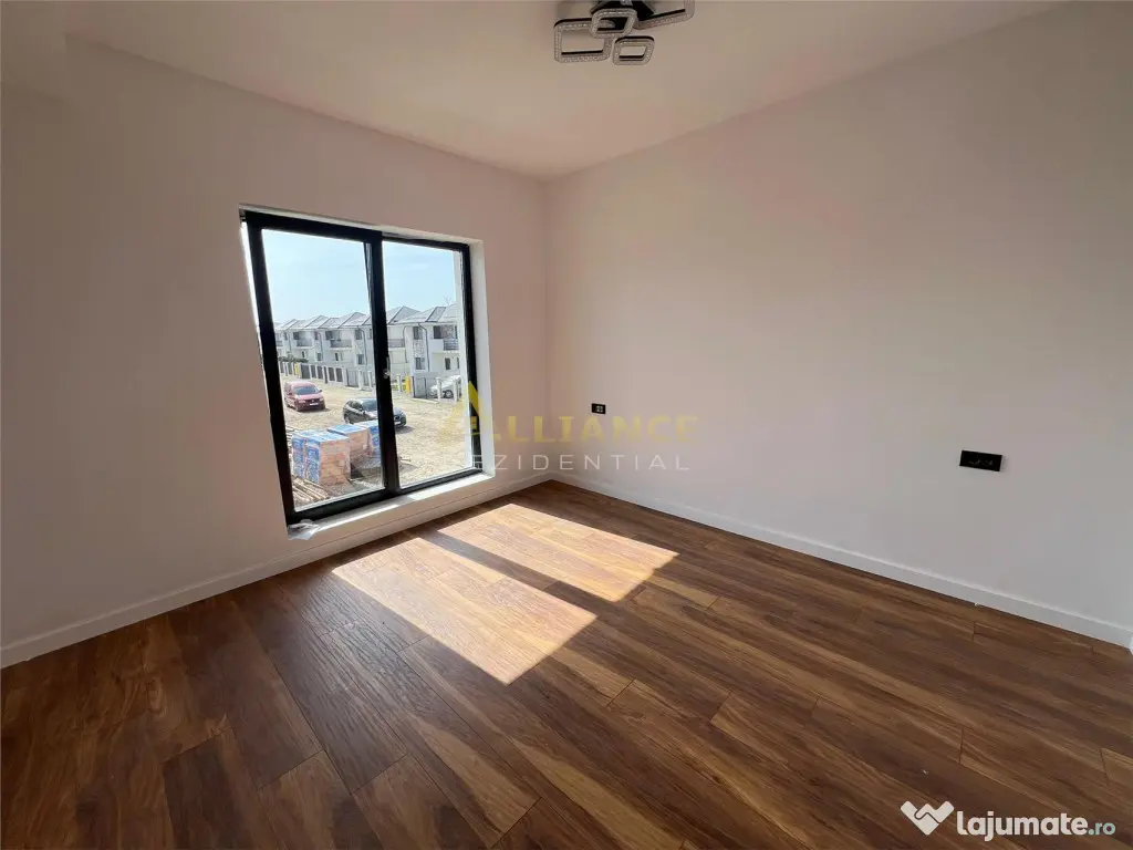 Vila Individuala - 4 camere - 3 bai-teren -320-600 M de STV