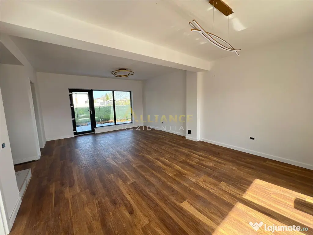 Vila Individuala - 4 camere - 3 bai-teren -320-600 M de STV