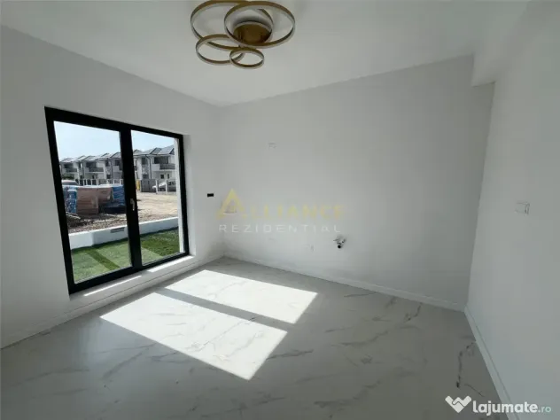 Vila Individuala - 4 camere - 3 bai-teren -320-600 M de STV