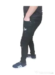 Blugi de Bărbați Skinny Fit – Modele Actuale și Confortabile