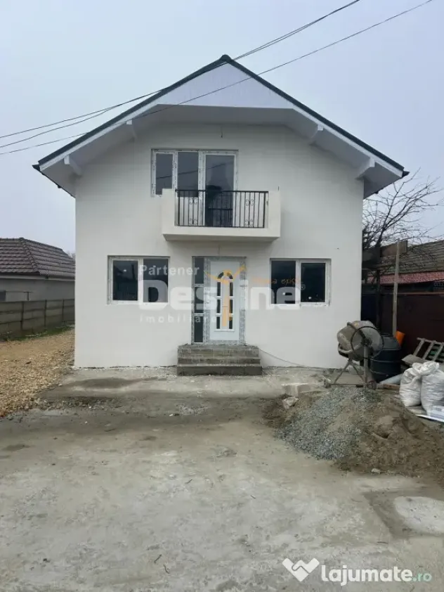 Casă nouă cu mansardă, 4 dormitoare, la cheie – 160 mp