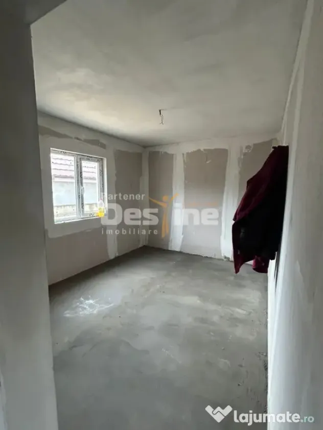 Casă nouă cu mansardă, 4 dormitoare, la cheie – 160 mp