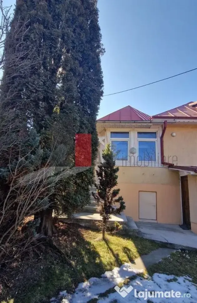 CASA DE VANZARE IN BUSTENI- POIANA TAPULUI