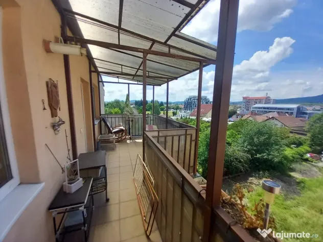 Inchiriez apartament 2 camere decomandat parcare terasa str. Aviator Mihai Berbecariu