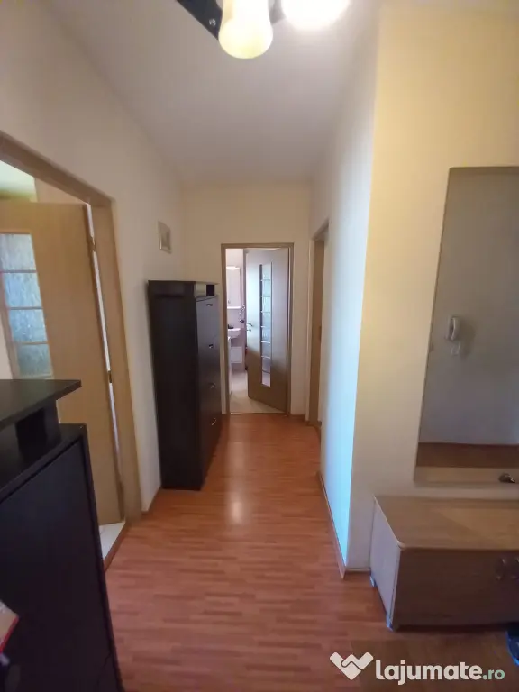 Inchiriez apartament 2 camere decomandat parcare terasa str. Aviator Mihai Berbecariu