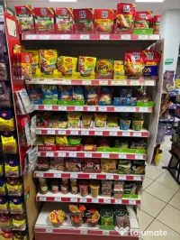 Lucrator comercial 