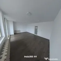 Spatiu cladire birouri cu balcon centru independentei sararie propriet