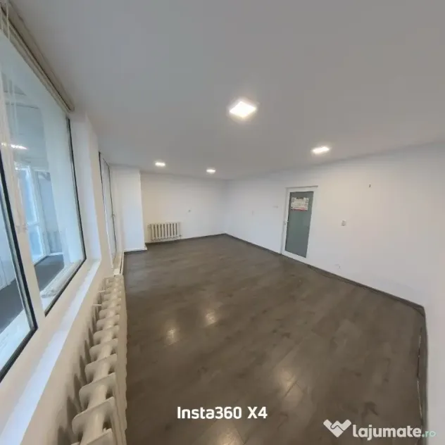 Spatiu cladire birouri cu balcon centru independentei sararie propriet