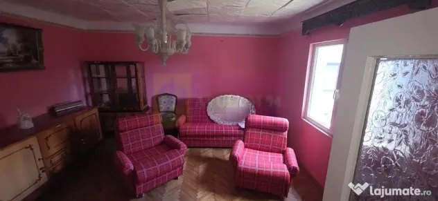 Casa cu 5 camere de vanzare in Breaza