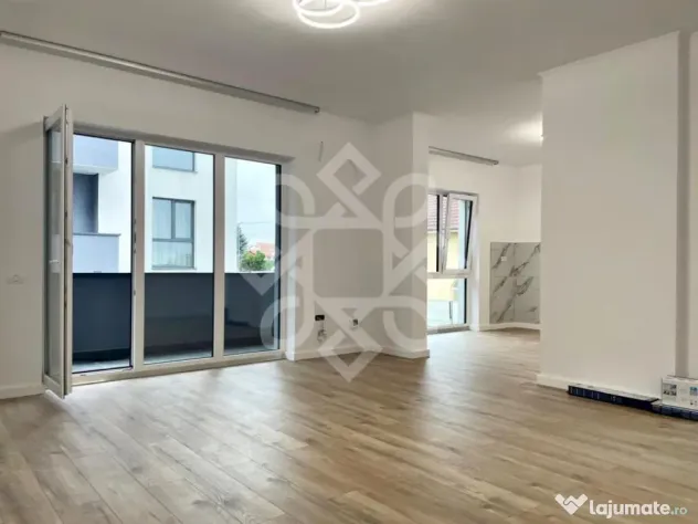 Apartament nou cu 2 camere, cu parcare inclusa, Sanmartin