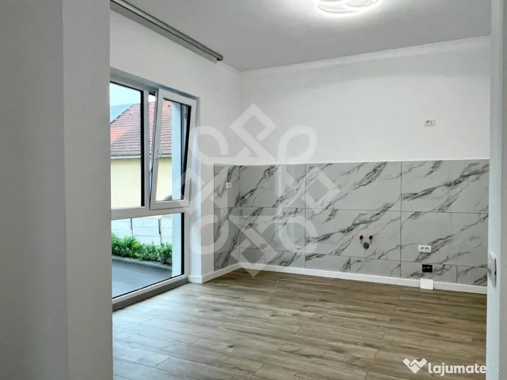 Apartament nou cu 2 camere, cu parcare inclusa, Sanmartin