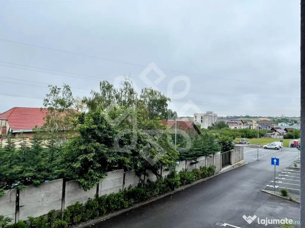 Apartament nou cu 2 camere, cu parcare inclusa, Sanmartin