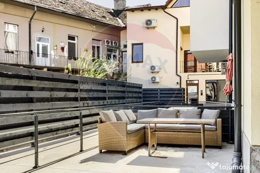 Apartament de lux cu 2 camere de închiriat