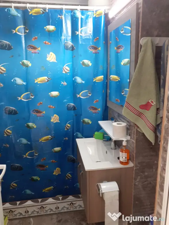 Inchiriez apartament 2-3 camere Mangalia Saturn