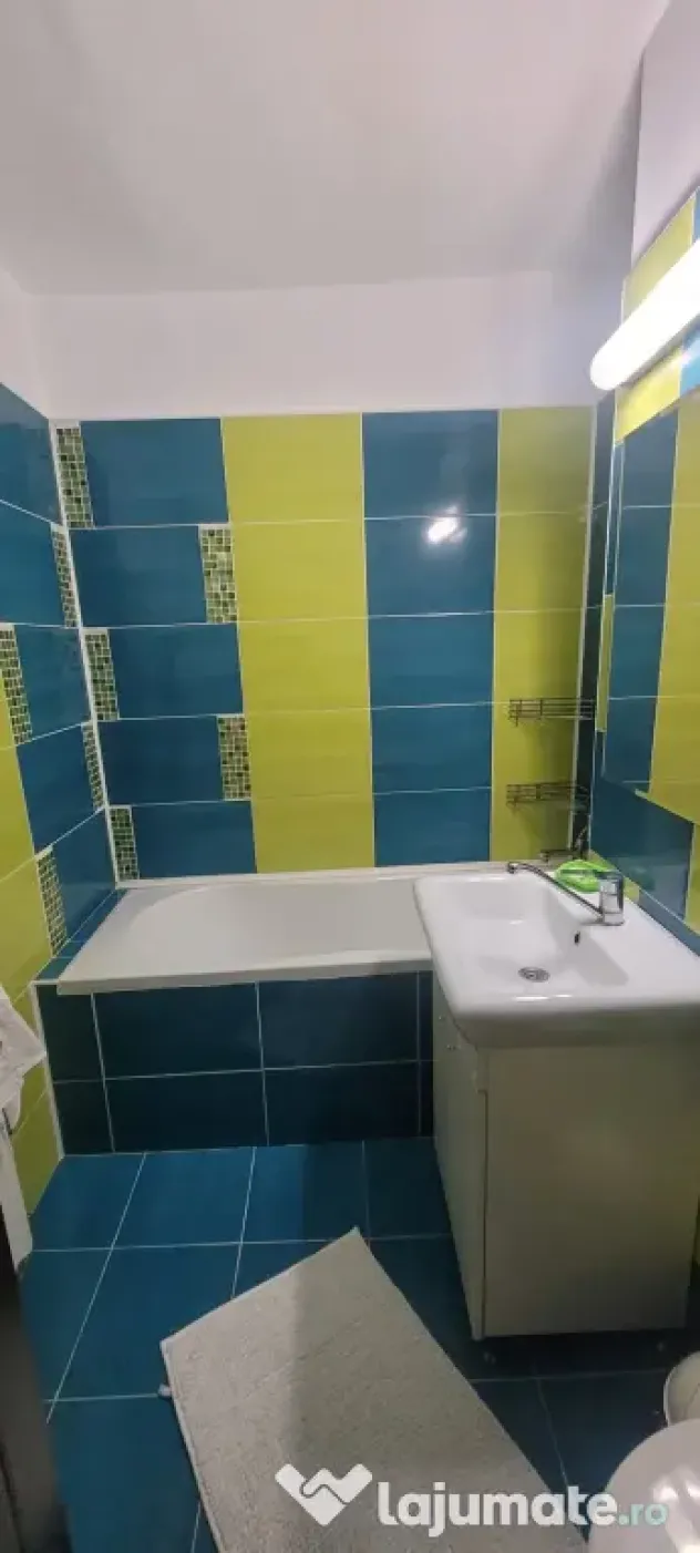 Proprietar inchiriez ap.3 camere,zona stadionul Portu,Constanta