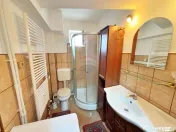 Apartament cu 2 camere de închiriat în zona UTA 