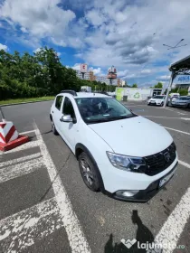 Vând Dacia sandero stepway